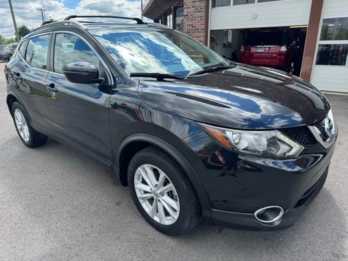 Used 2018 Nissan Rogue Sport SV w/ SV All-Weather Package image 16