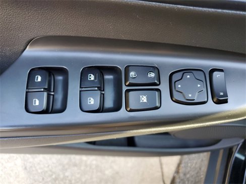 Used 2023 Hyundai Kona SEL image 21
