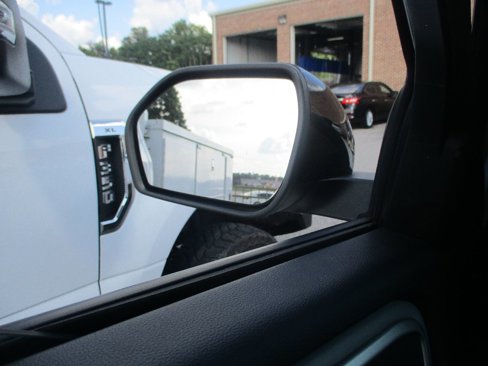 Used 2022 Ford Explorer XLT w/ Equipment Group 202A image 17