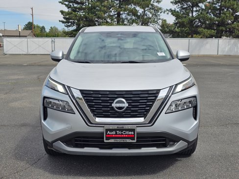 Used 2023 Nissan Rogue SV image 6