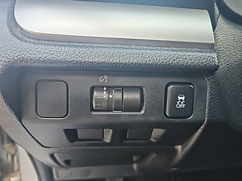 Used 2014 Subaru Crosstrek 2.0i Premium image 19