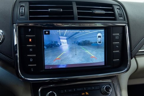 Used 2018 Lincoln Continental Select w/ Continental Climate Package image 19
