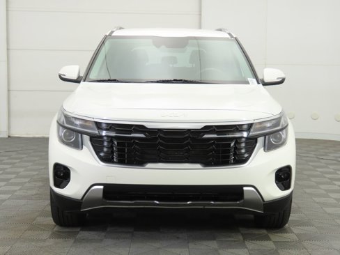 Used 2024 Kia Seltos S image 2