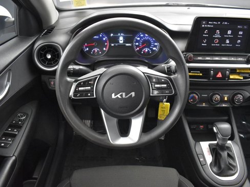 Used 2023 Kia Forte LXS image 13