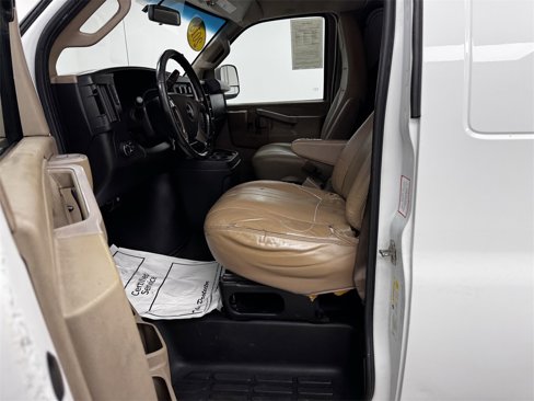 Used 2018 GMC Savana 2500 Extended w/ Driver Convenience Package image 10