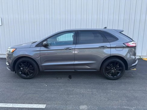 Certified 2022 Ford Edge ST-Line w/ Cold Weather Package image 2
