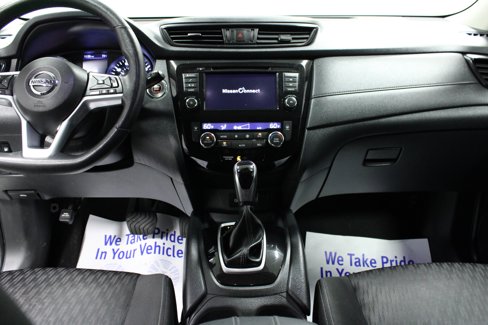Used 2020 Nissan Rogue SV image 18