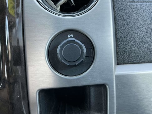 Used 2013 Ford F150 Platinum image 24