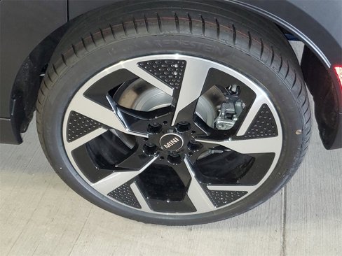 New 2026 MINI Cooper 4-Door Hardtop image 5