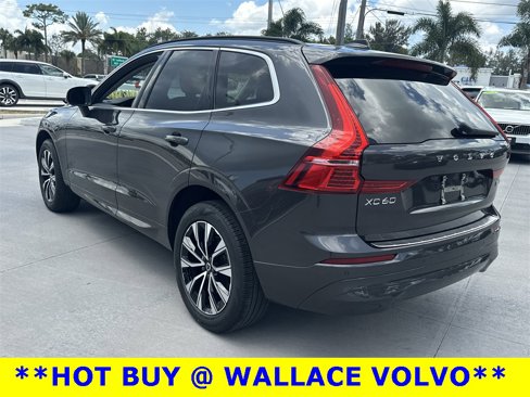 Used 2023 Volvo XC60 B5 Core image 8