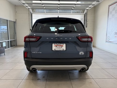 Used 2024 Ford Escape Active w/ Cold Weather Package image 6