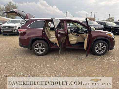 Used 2015 Toyota Highlander XLE image 34