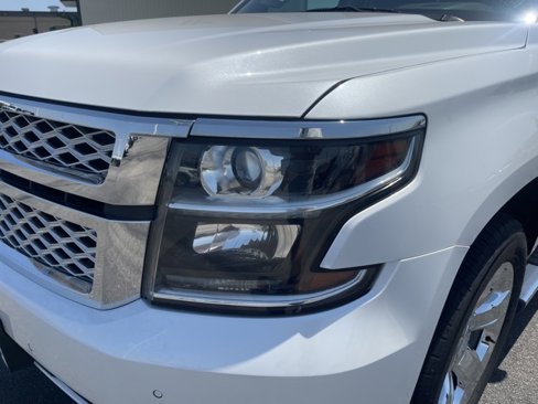 Used 2018 Chevrolet Tahoe LT w/ LT Signature Package image 9
