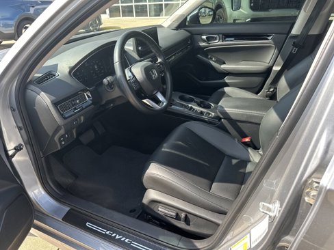 Used 2023 Honda Civic Touring image 6