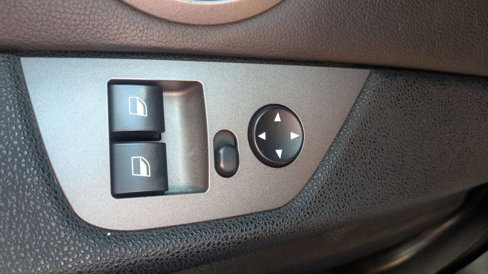 Used 2003 BMW Z4 3.0i image 35
