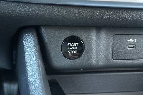 Used 2024 Nissan Rogue SV image 25