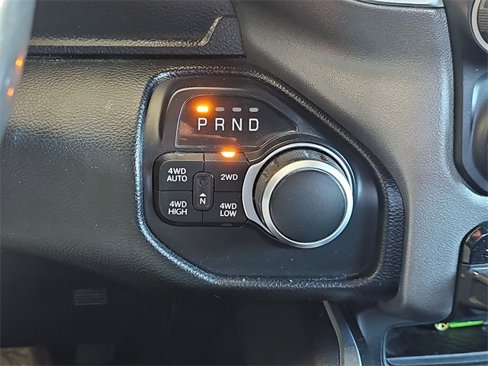 Used 2021 RAM 1500 4x4 Crew Cab image 13