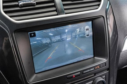 Used 2017 Ford Explorer XLT w/ Equipment Group 201A image 26
