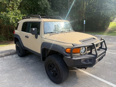 Used 2007 Toyota FJ Cruiser 4WD image 3