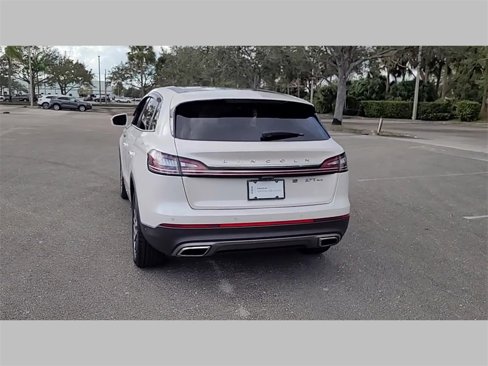 Used 2019 Lincoln Nautilus Reserve image 30
