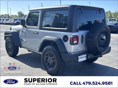 Used 2023 Jeep Wrangler Sport image 7