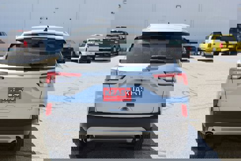 Used 2022 Ford Escape SE w/ Convenience Package image 3