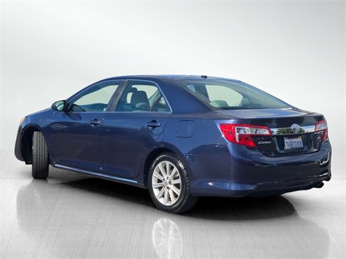 Used 2014 Toyota Camry XLE image 6