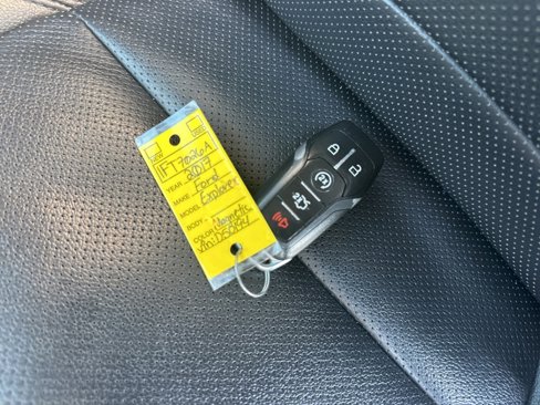 Used 2017 Ford Explorer Limited image 39