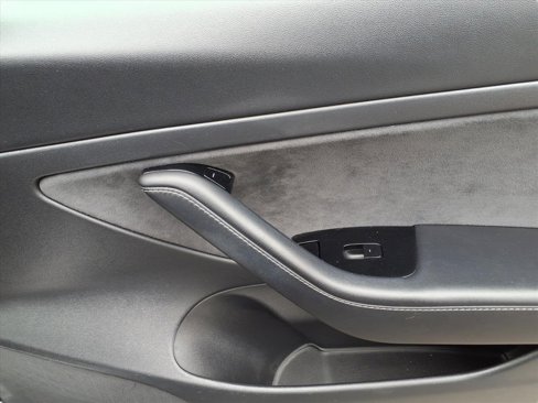 Used 2020 Tesla Model 3 Standard Range image 21