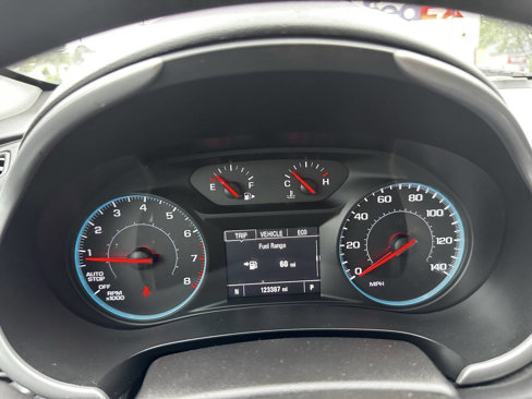 Used 2017 Chevrolet Malibu LS image 25