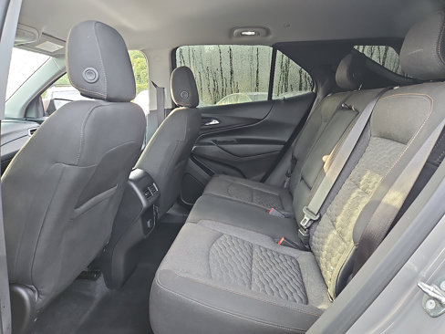 Used 2018 Chevrolet Equinox LT image 10
