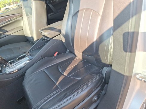 Used 2015 Buick Enclave Leather image 14