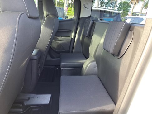 Used 2022 Chevrolet Colorado LT w/ Fleet Safety Package image 9
