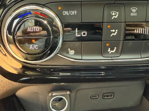 Used 2024 Chevrolet Trax ACTIV w/ Sunroof Package image 20