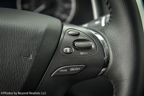 Used 2024 Nissan Murano SV image 36