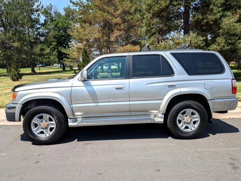 Used 2001 Toyota 4Runner SR5 image 2