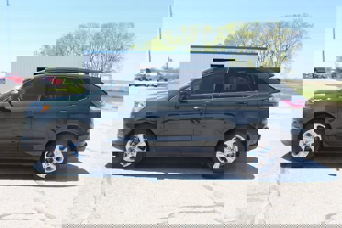 Used 2024 Ford Edge SE image 2