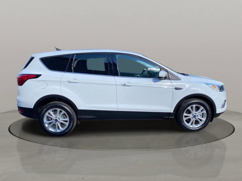 Used 2019 Ford Escape SE image 6