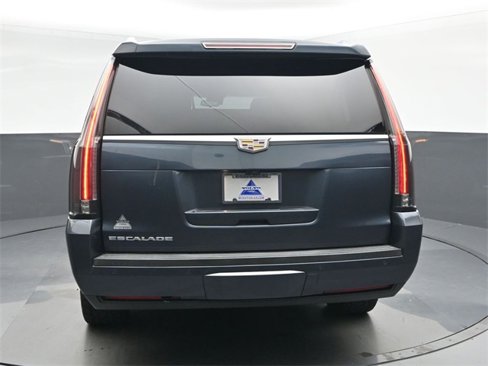 Used 2019 Cadillac Escalade ESV Luxury image 7