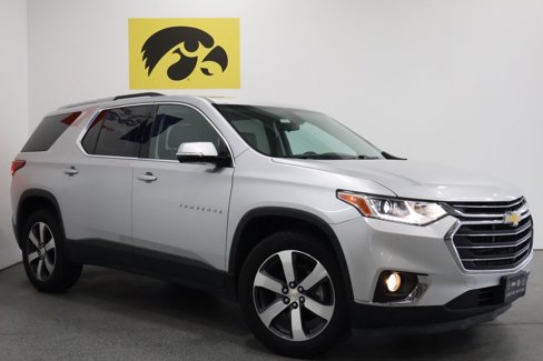 Used 2018 Chevrolet Traverse LT image 2