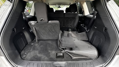 Used 2018 Nissan Pathfinder S image 12