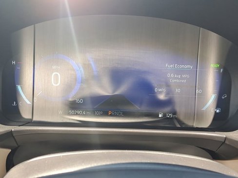 Used 2020 Ford Escape Titanium image 28