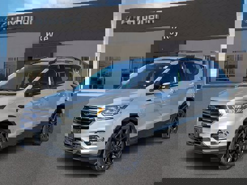 Used 2017 Ford Escape Titanium image 7