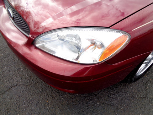 Used 2005 Ford Taurus SEL image 10