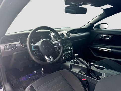 Used 2015 Ford Mustang Coupe image 2