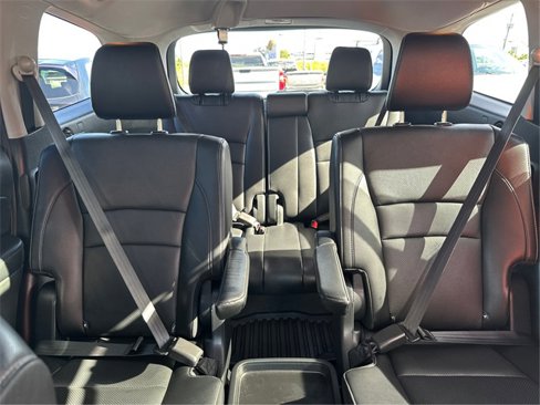 Used 2019 Honda Pilot Elite image 18