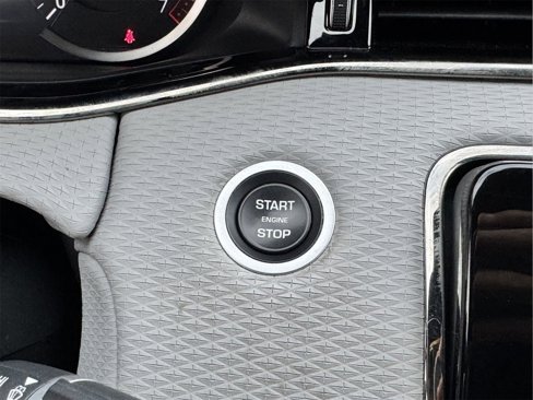 Used 2022 Land Rover Range Rover Evoque R-Dynamic S image 47
