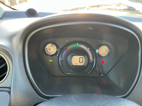 Used 2012 Mitsubishi i image 15