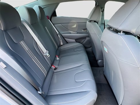 New 2025 Hyundai Elantra SEL image 25