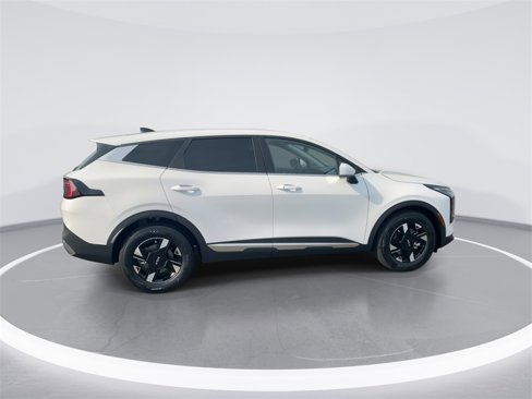New 2026 Kia Sportage LX image 9